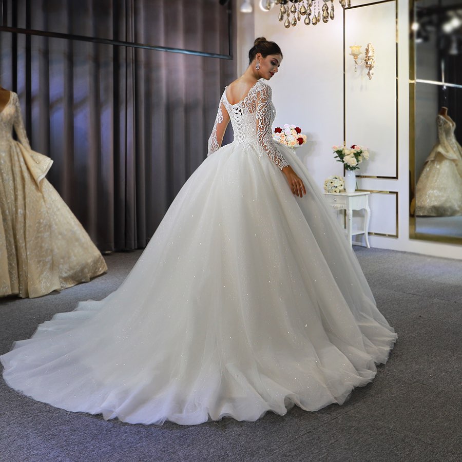 Vestido de novia de manga larga, corte en A, con escote barco, apliques de encaje y lentejuelas