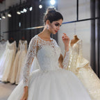 Vestido de novia de manga larga, corte en A, con escote barco, apliques de encaje y lentejuelas