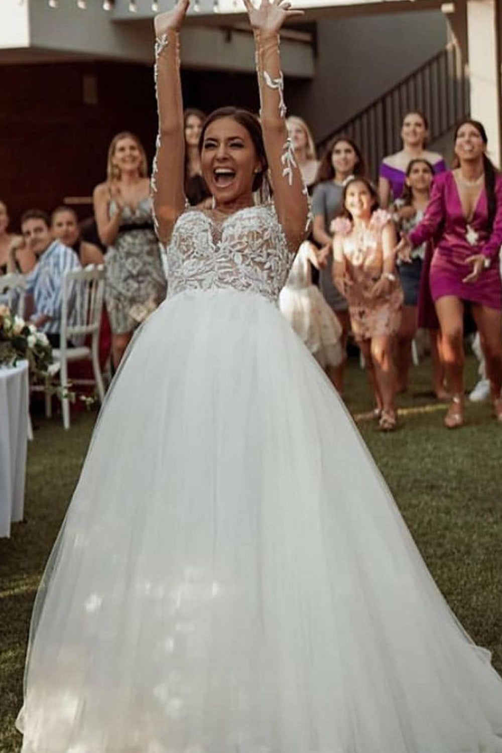 Long Sleeve A-line Sweetheart Tulle Lace Wedding Dress