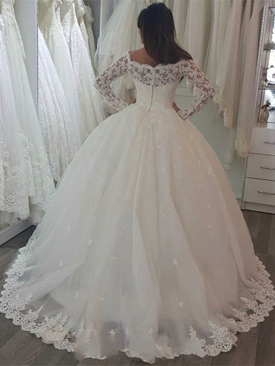 Long Sleeve Off the Shoulder Princess Wedding Dress With Appliques Lace
