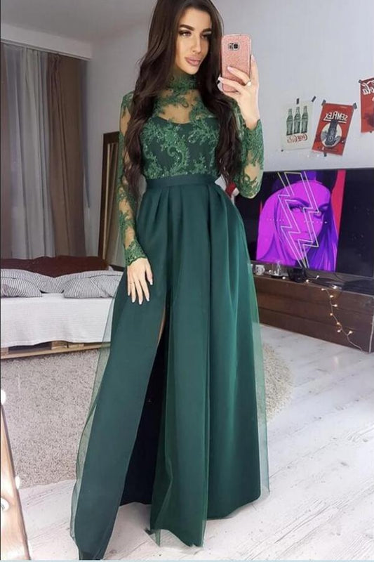 Langärmliges A-Linien-Ballkleid aus Satin mit hohem Ausschnitt und Schlitz