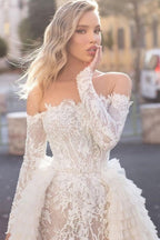 Langärmliges, schulterfreies Meerjungfrau-Brautkleid mit Schleppe