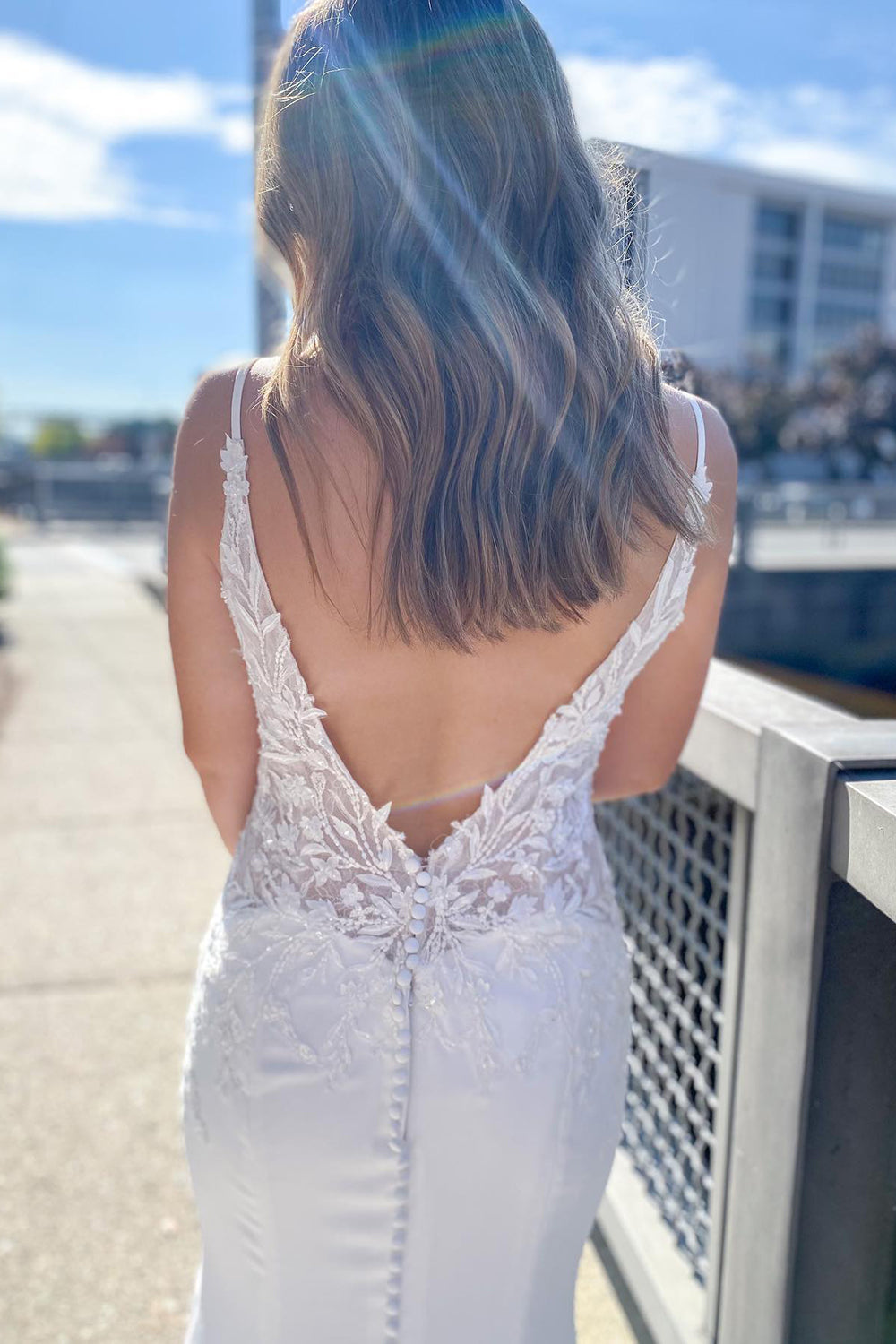 Langes Meerjungfrau-Brautkleid mit Herzausschnitt und Spitze und offenem Rücken