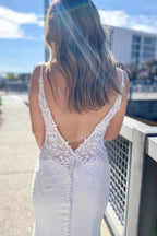 Langes Meerjungfrau-Brautkleid mit Herzausschnitt und Spitze und offenem Rücken