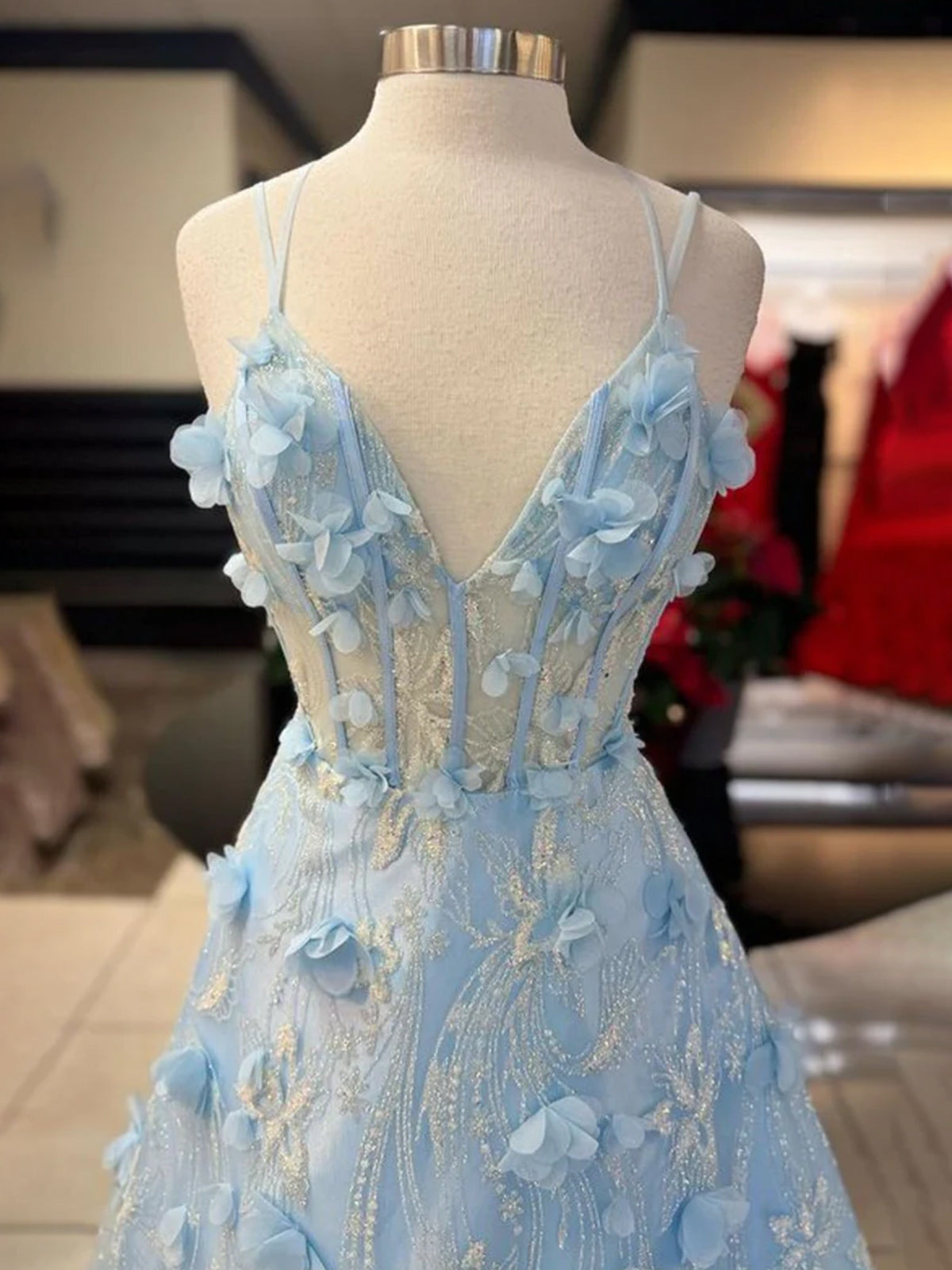 Luminea | Vestido de fiesta largo azul claro con encaje floral 3D, escote en V y corte A