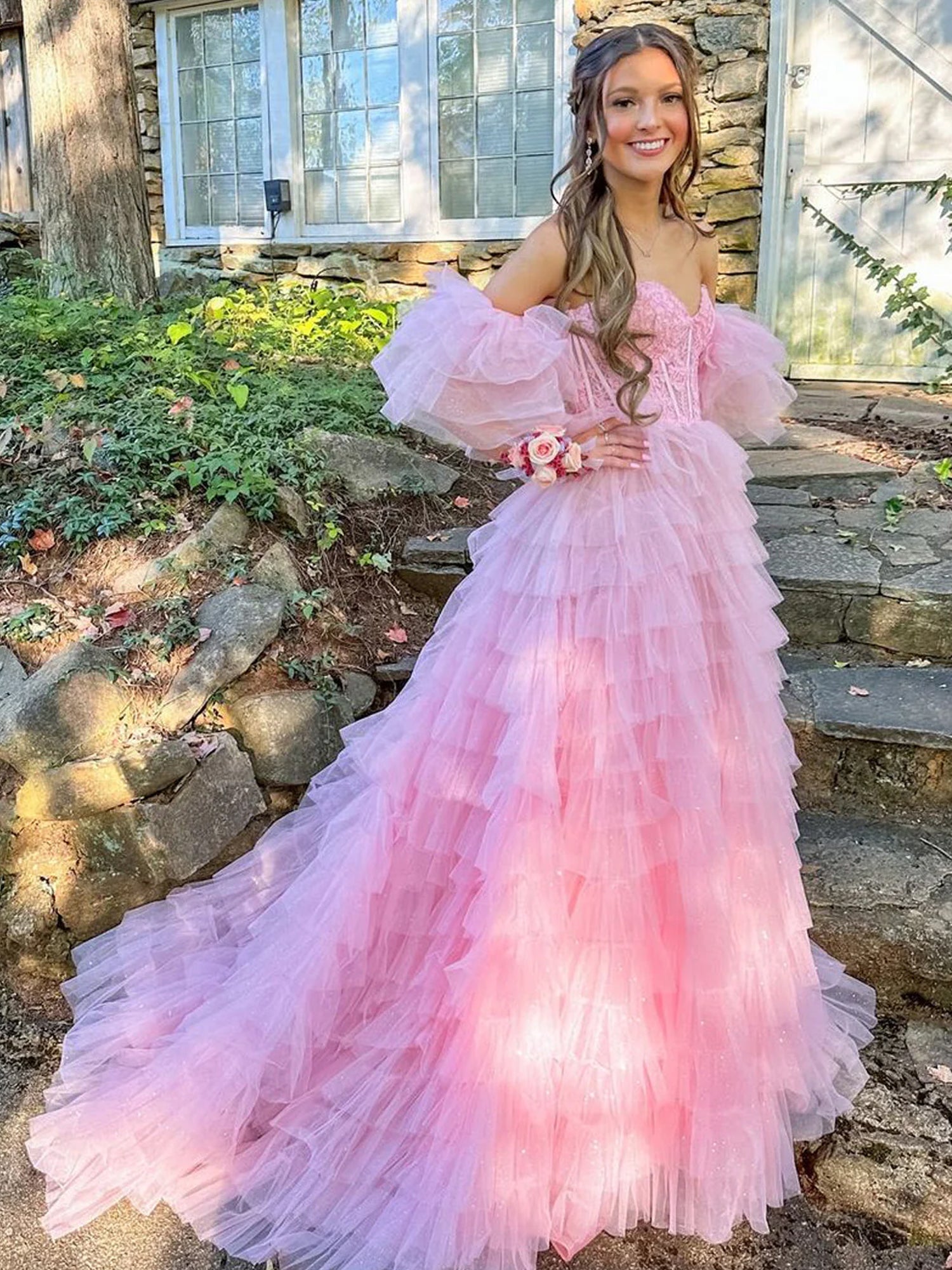 Lunaire | Vestido de fiesta de tul rosa con escote en forma de corazón y abertura en la espalda