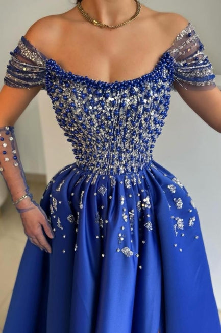 Luxuriöses ärmelloses A-Linien-Ballkleid aus Satin mit U-Ausschnitt und Schlitz vorne
