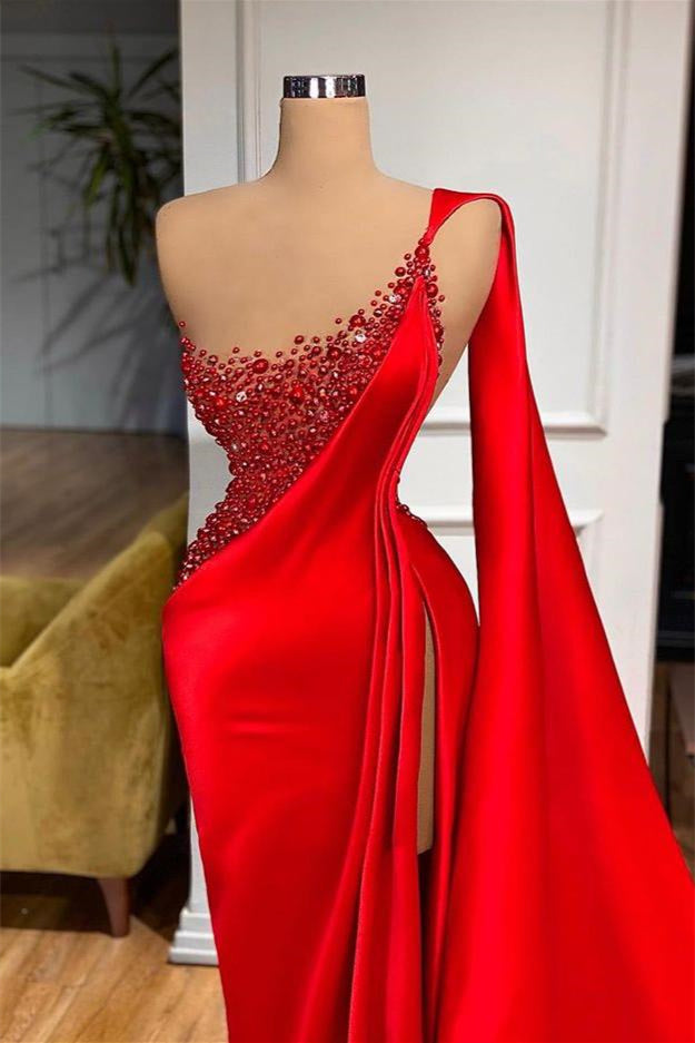 Lujoso y exclusivo vestido de noche rojo sin mangas con corte sirena