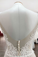 Vestido de novia de lujo largo de corte A con escote en V, tul, espalda abierta y encaje