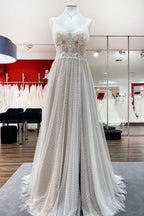 Vestido de novia de lujo largo de corte A con escote en V, tul, espalda abierta y encaje