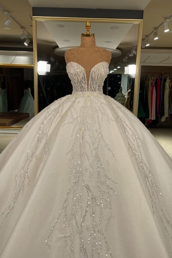 Luxuriöses langes Ballkleid mit Herzausschnitt und Glitzer