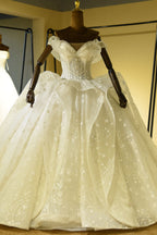 Luxuriöses Ballkleid-Brautkleid aus Tüll mit Herzausschnitt und Rüschen 