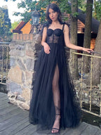 Maebi | Vestido de fiesta largo de tul con corsé de encaje negro y corte A