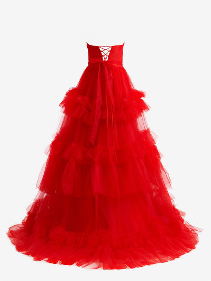 Matilda | A-Linien-Ballkleid aus trägerlosem Tüll mit Rüschen