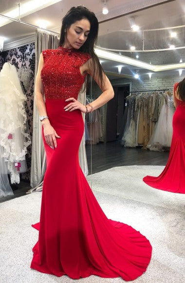 Meerjungfrau Bateau-Ausschnitt Offener Rücken Perlenbesetztes Satin Langes Ballkleid