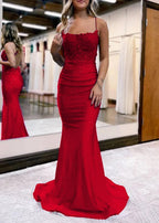 Jimena | Vestido de fiesta largo verde oscuro con tirantes finos y apliques estilo sirena