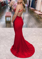 Jimena | Vestido de fiesta largo verde oscuro con tirantes finos y apliques estilo sirena
