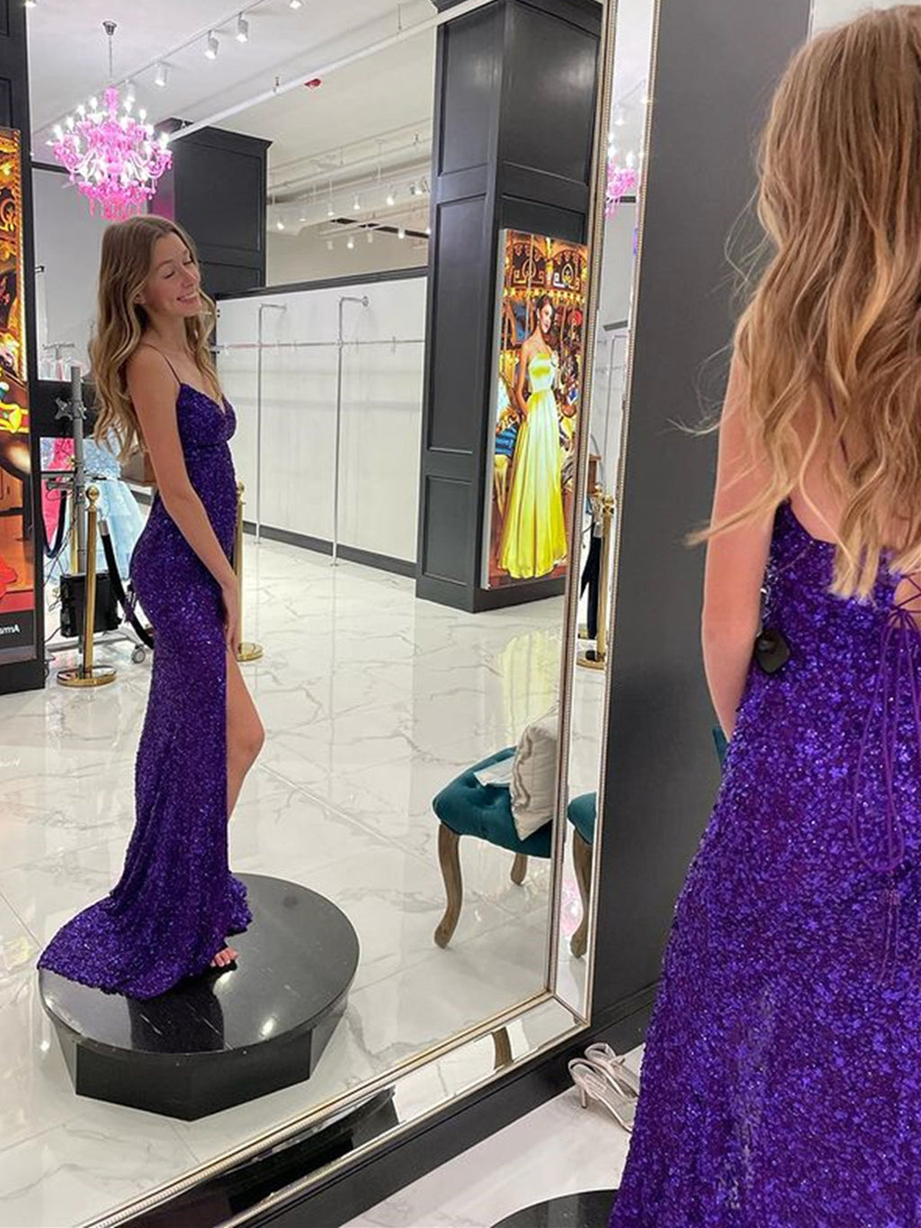 Meerjungfrau-Abschlussballkleid mit V-Ausschnitt und offenem Rücken und geschlitzten Pailletten, formelle Abendkleider