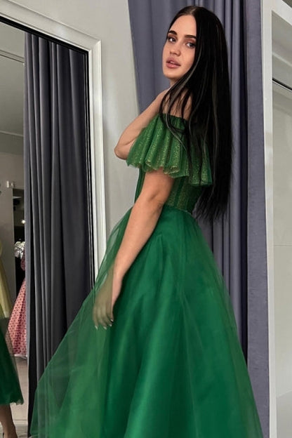 Modernes, langes, schulterfreies, grünes Tüll-Ballkleid mit Herzausschnitt und Glitzer in A-Linie