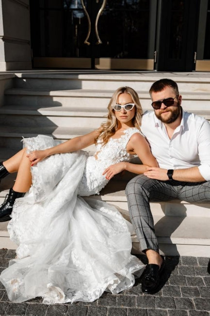 Vestidos de novia modernos de sirena larga sin mangas con apliques y encaje