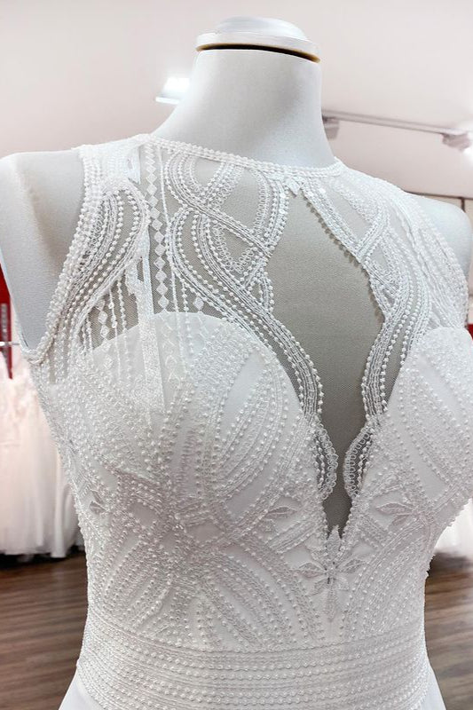 Vestido de novia modesto largo de gasa con apliques de joya y espalda abierta