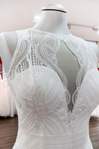 Vestido de novia modesto largo de gasa con apliques de joya y espalda abierta