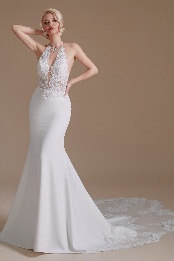 Schlichtes langes Meerjungfrau-Brautkleid mit Neckholder und rückenfreiem Satin und Spitzenapplikationen