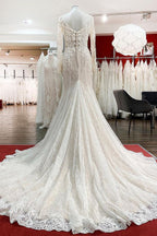 Schlichtes langes Meerjungfrau-Brautkleid mit Herzausschnitt und Tüllspitze und Ärmeln