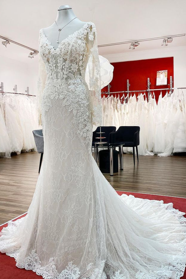 Schlichtes langes Meerjungfrau-Brautkleid mit Herzausschnitt und Tüllspitze und Ärmeln
