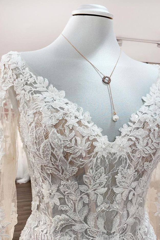Schlichtes langes Meerjungfrau-Brautkleid mit Herzausschnitt und Tüllspitze und Ärmeln