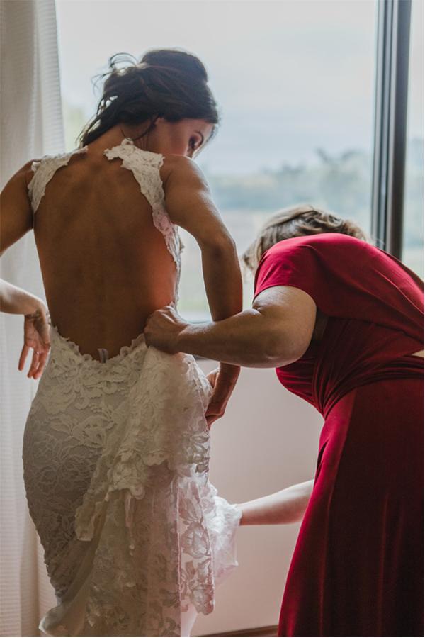 Vestido de novia blanco con escote halter, encaje y cola larga para playa, apliques, MW161