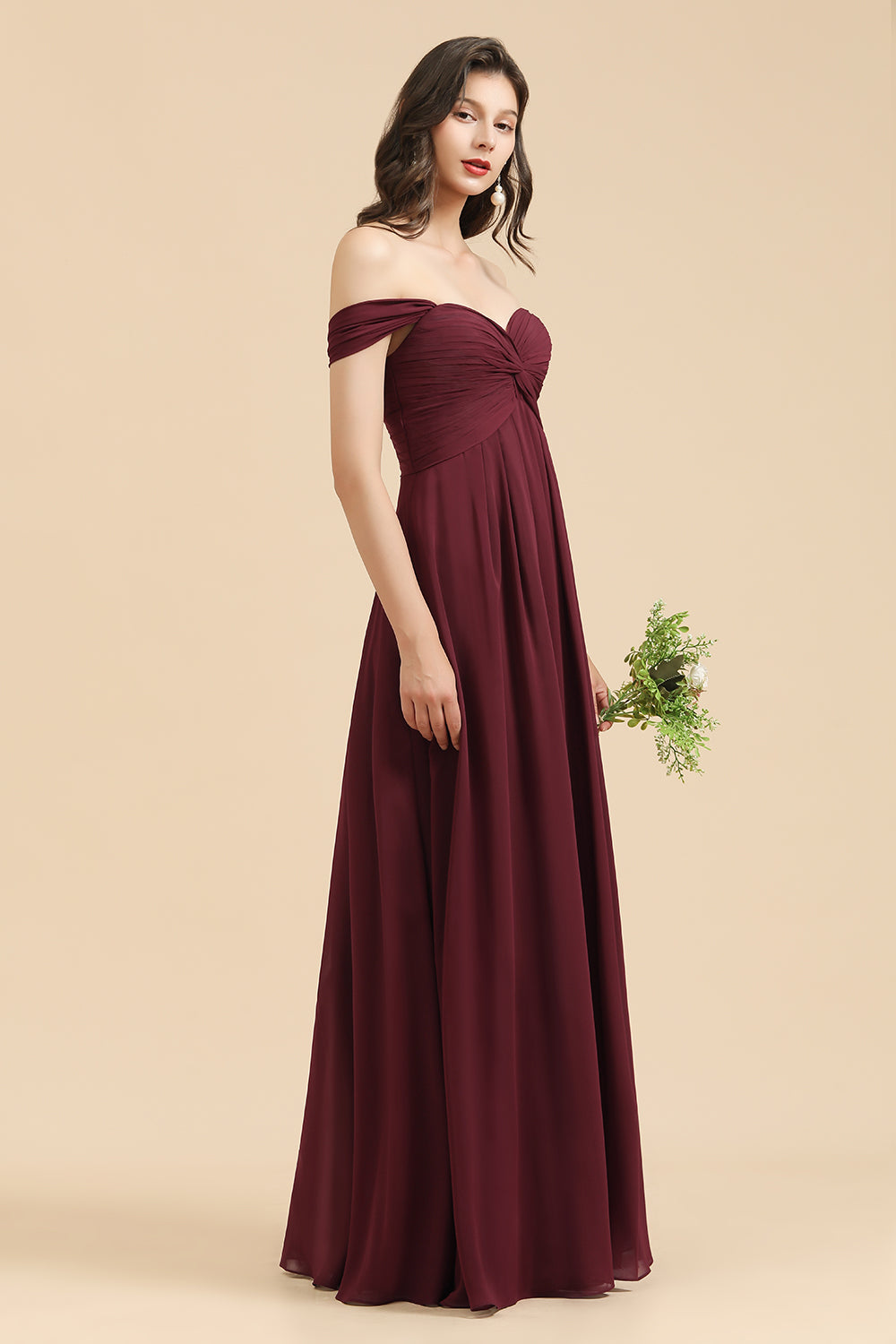 Vestido largo de dama de honor burdeos con escote en forma de A y hombros descubiertos, recién llegado
