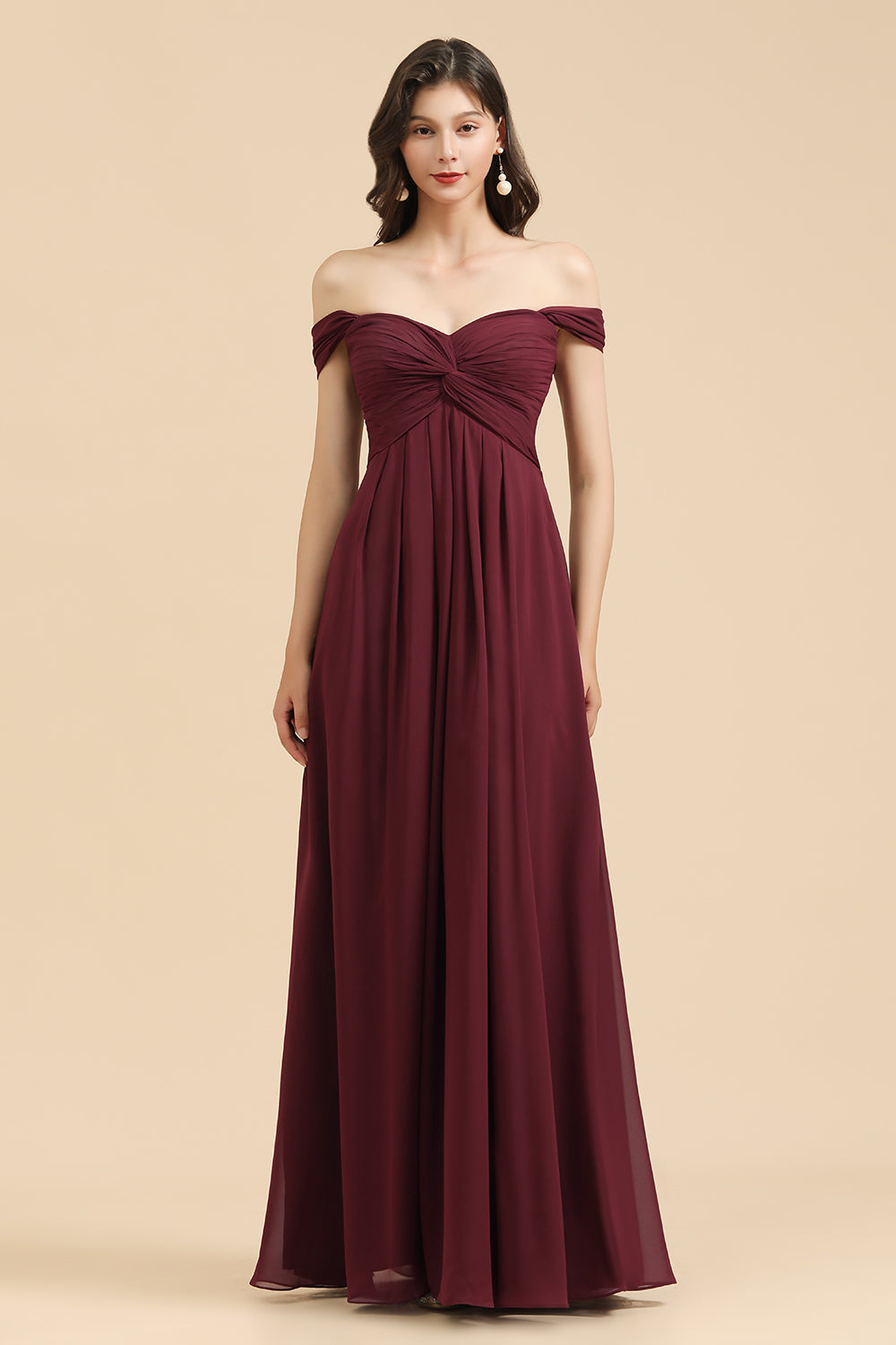 Vestido largo de dama de honor burdeos con escote en forma de A y hombros descubiertos, recién llegado