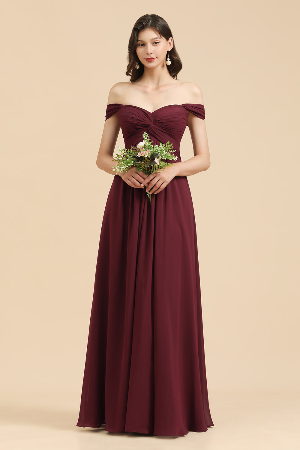 Vestido largo de dama de honor burdeos con escote en forma de A y hombros descubiertos, recién llegado
