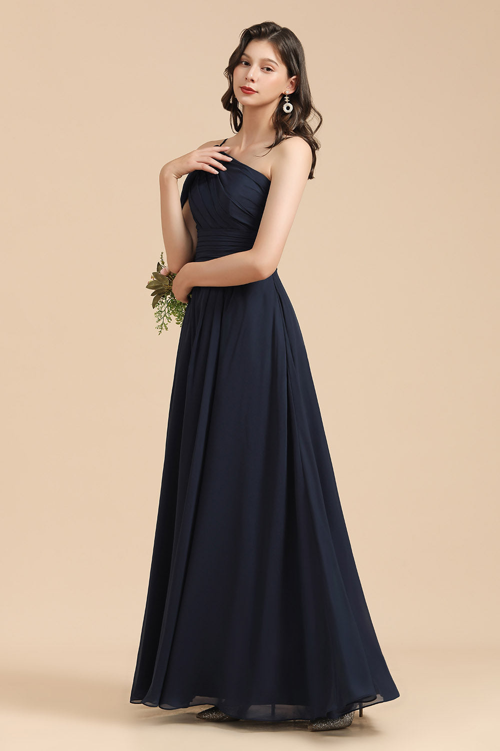 Vestido de dama de honor largo, corte A, negro, de un solo hombro, recién llegado