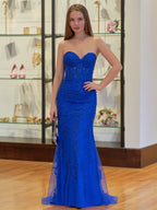 Evie | Vestido de fiesta largo de encaje con escote corazón y apliques de sirena