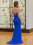 Evie | Vestido de fiesta largo de encaje con escote corazón y apliques de sirena