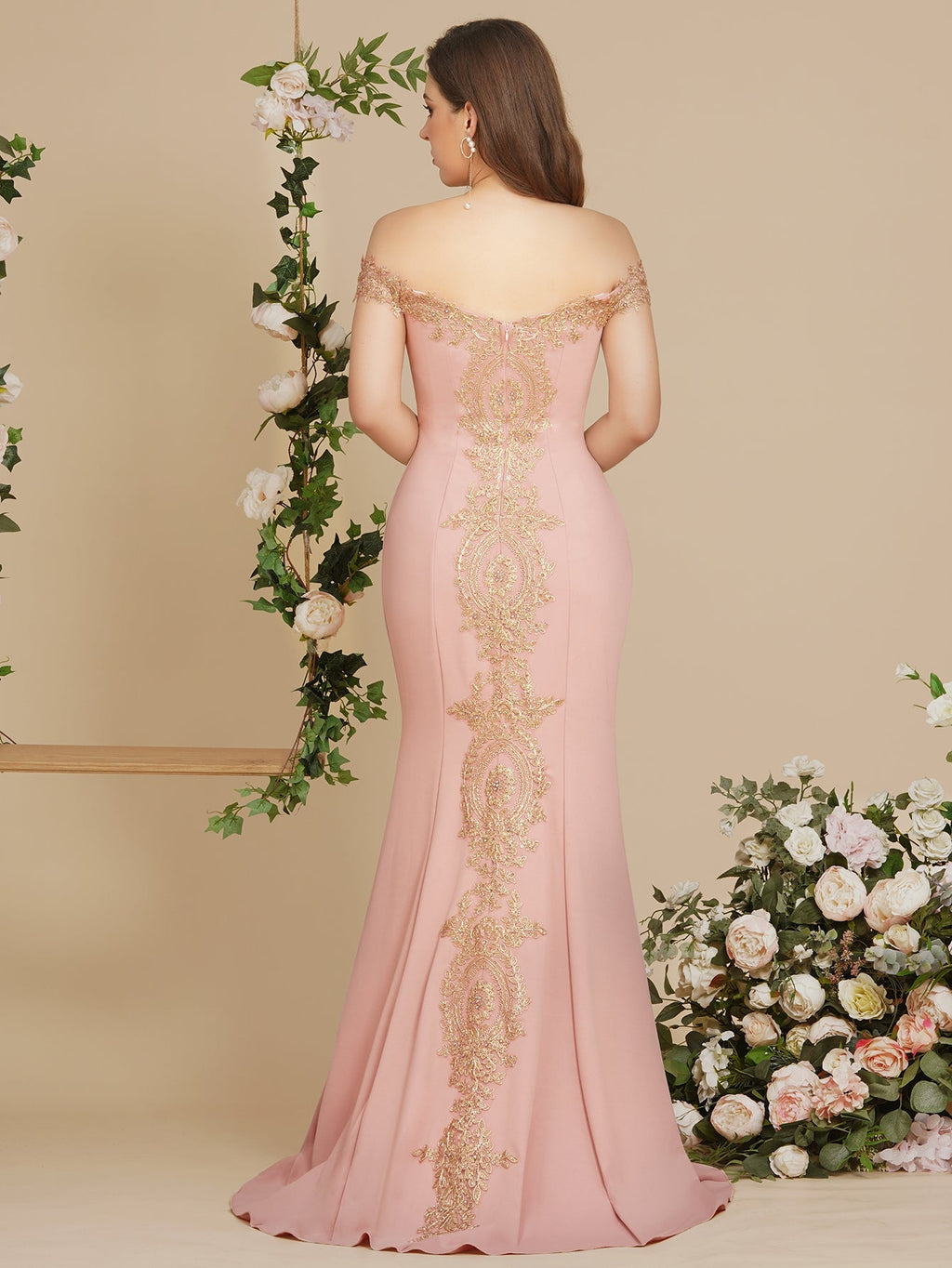 Vestido de noche estilo sirena con apliques dorados y hombros descubiertos, vestido de fiesta ajustado