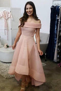 Vestido de fiesta de organza con hombros descubiertos, mangas largas y corte asimétrico PD072