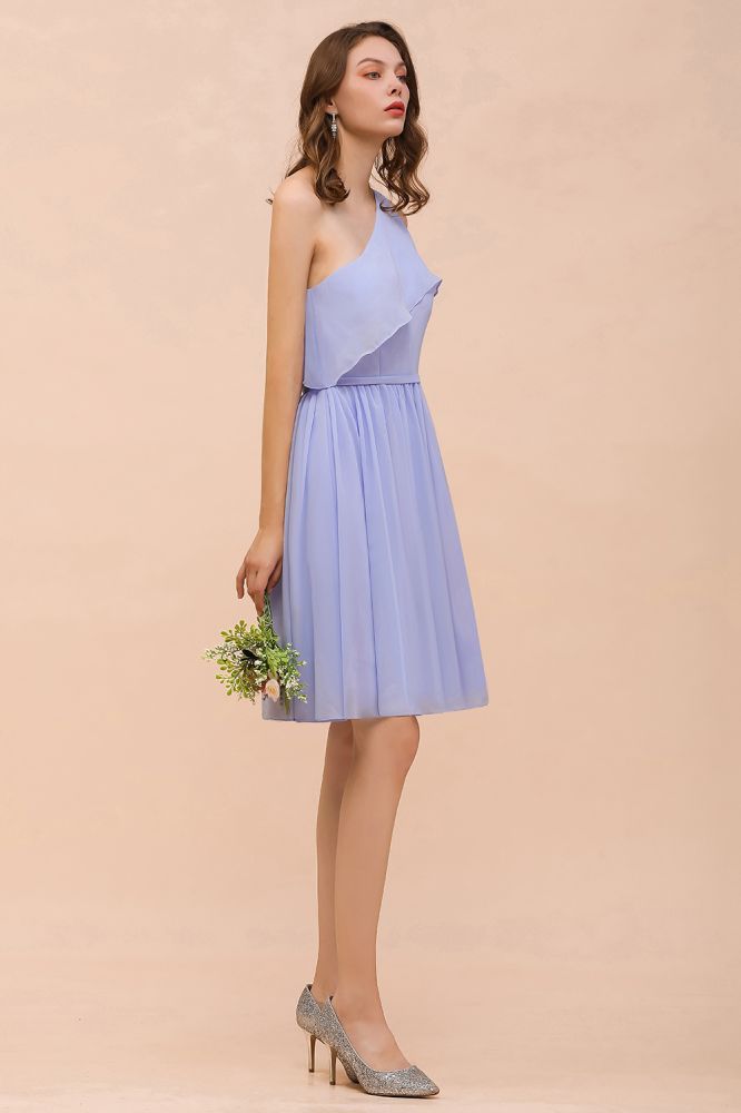 Vestido de dama de honor mini de un solo hombro color lavanda, de gasa, largo hasta la rodilla, sencillo, para uso diario.