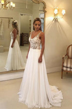 Rückenfreies Brautkleid aus Chiffon mit V-Ausschnitt und Spitze 