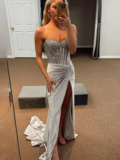 Oren | Meerjungfrau Gold Satin Korsett Lange Ballkleider mit Schlitz