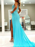 Oriole | Vestido de fiesta de sirena con tirantes finos, cuentas y abertura