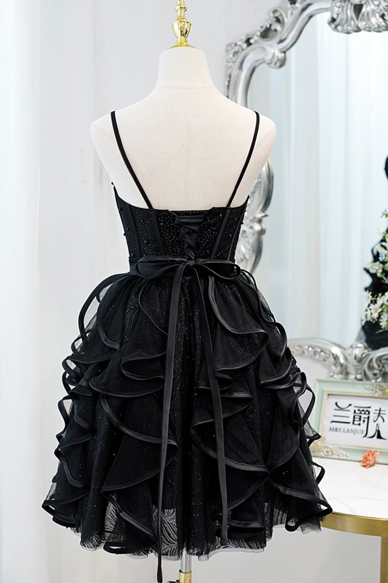 Bethany | Vestido corto de tul con tirantes finos y corte A para el regreso a casa