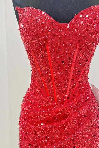 Vestido de fiesta ajustado con escote en forma de corazón y lentejuelas rojas con corsé