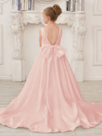A-Linie Prinzessin Ärmelloses Satin Blumenmädchenkleid mit Schleppe und Schleife 