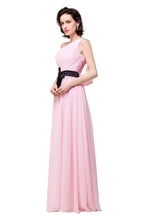 Vestidos de dama de honor de gasa con volantes, corte A y un solo hombro en color rosa