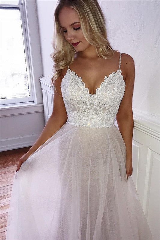 Edles langes rückenfreies A-Linien-Ballkleid mit Spaghettiträgern und Spitzenapplikationen