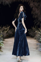 Blaues Abendkleid nach Maß elegantes Kleid sexy Ballkleid Samtkleid, nach Maß Y1172
