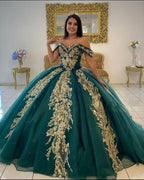 Vestidos de quinceañera verde oscuro con apliques dorados de lentejuelas y cola larga Y962